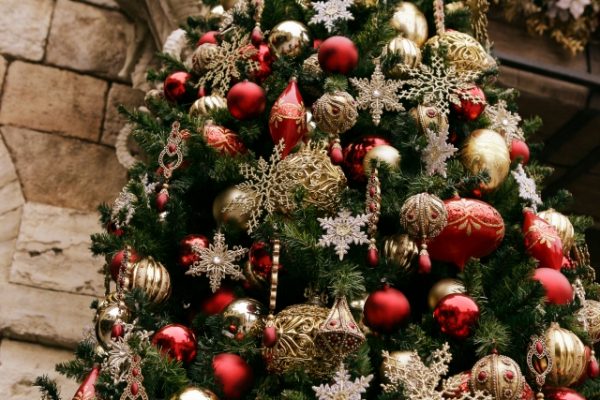 クリスマスツリーはいつまで飾るの アメリカの片付ける時期は 場所をとらない保管法も紹介 動画ジャパン
